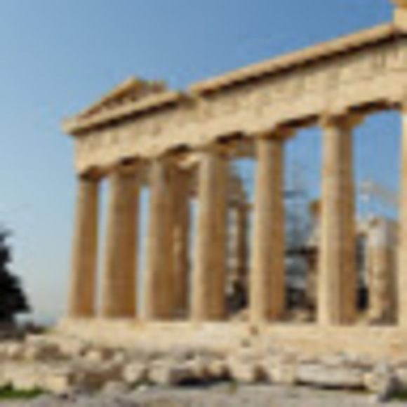 Meet your Posher, Cécile - Picture 1 of 1